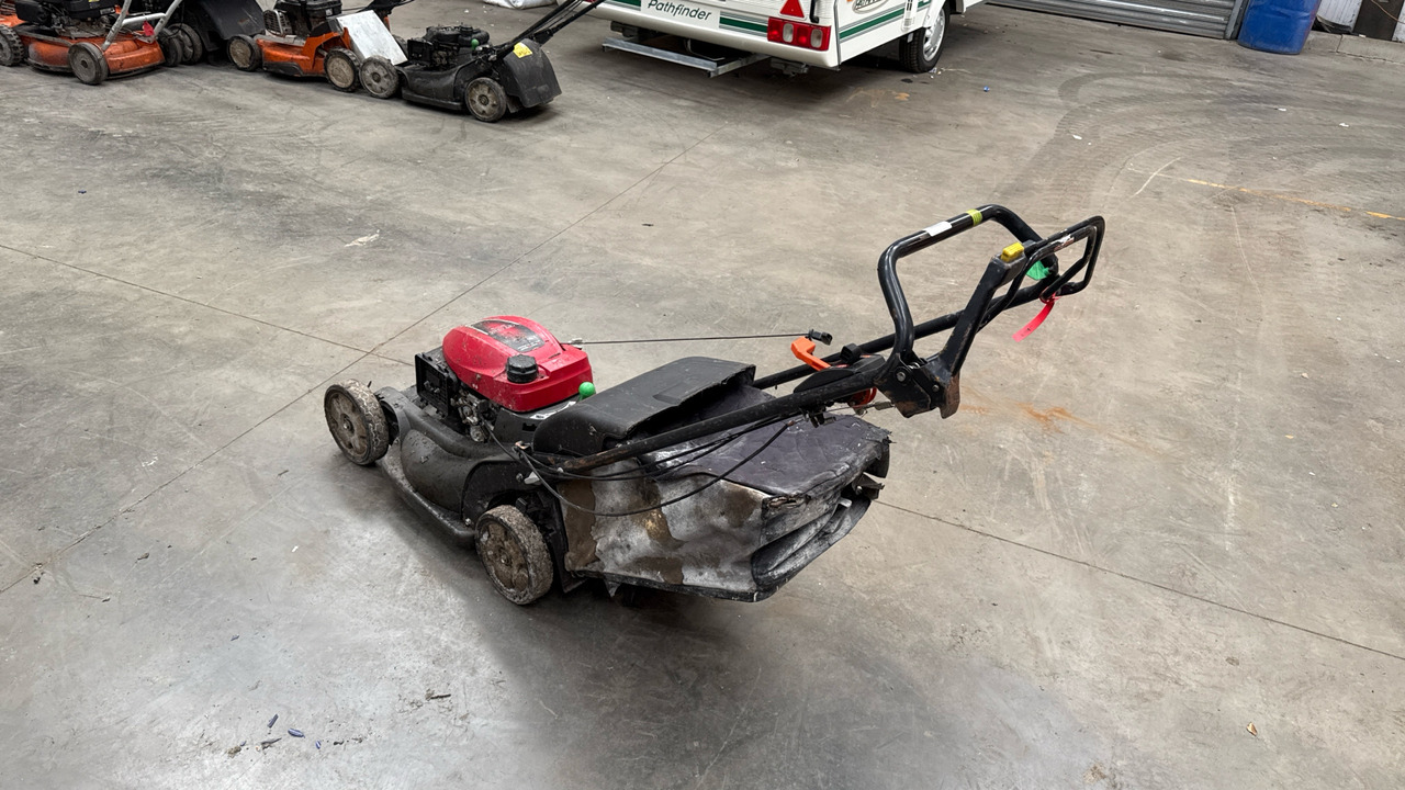 HONDA HRX537 C5HYE - Stavebné zariadenia: obrázok 4 HONDA HRX537 C5HYE - Stavebné zariadenia: obrázok 4