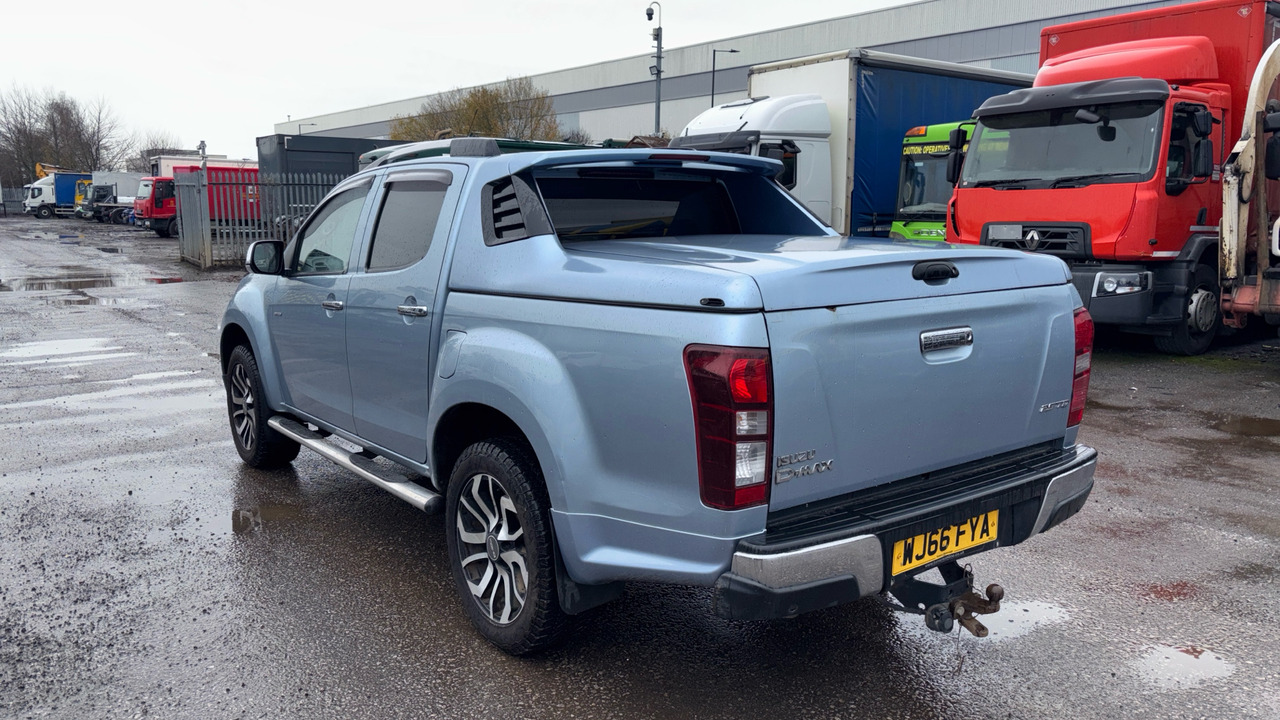 ISUZU D-MAX 2.5TD Centurion - Pick-up, Dodávkа s dvojitou kabínou: obrázok 3 ISUZU D-MAX 2.5TD Centurion - Pick-up, Dodávkа s dvojitou kabínou: obrázok 3