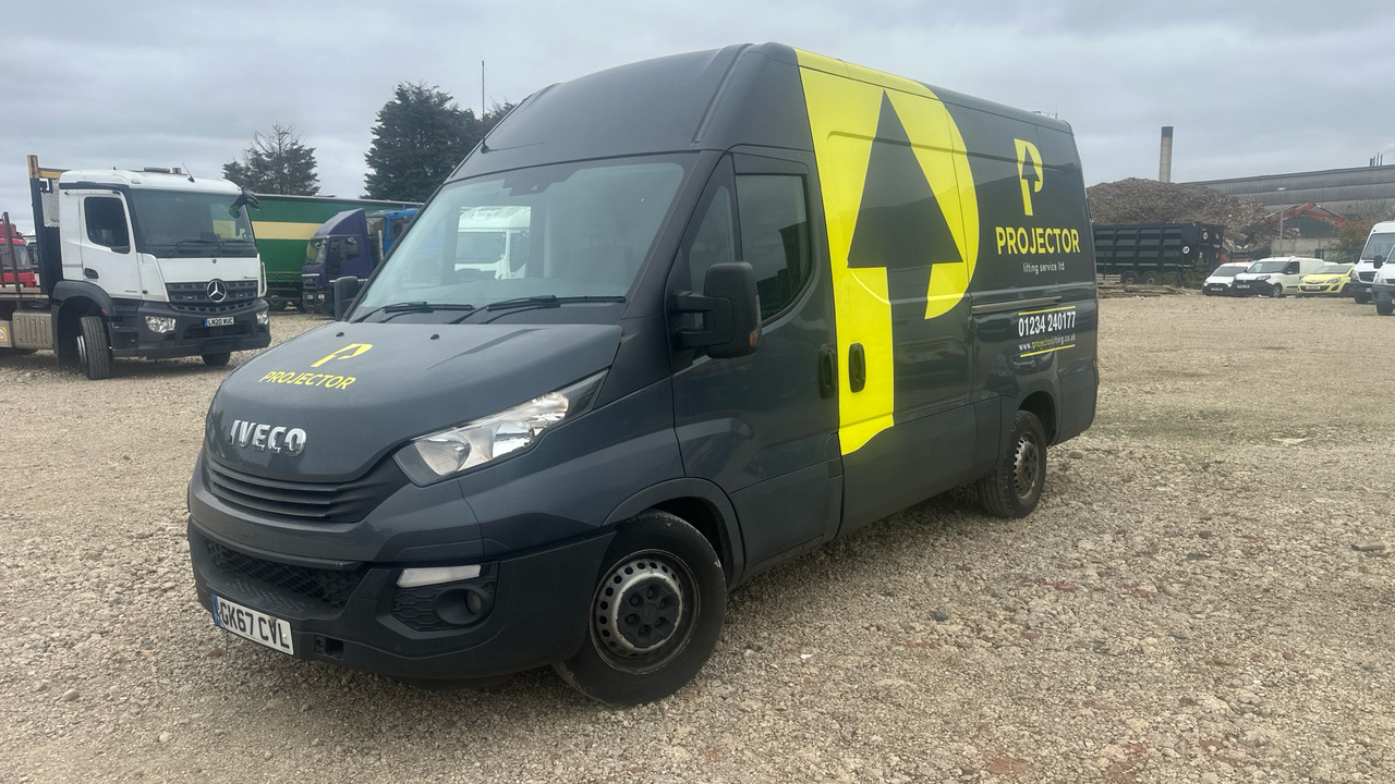 IVECO DAILY 35-210 - Furgon: obrázok 2 IVECO DAILY 35-210 - Furgon: obrázok 2