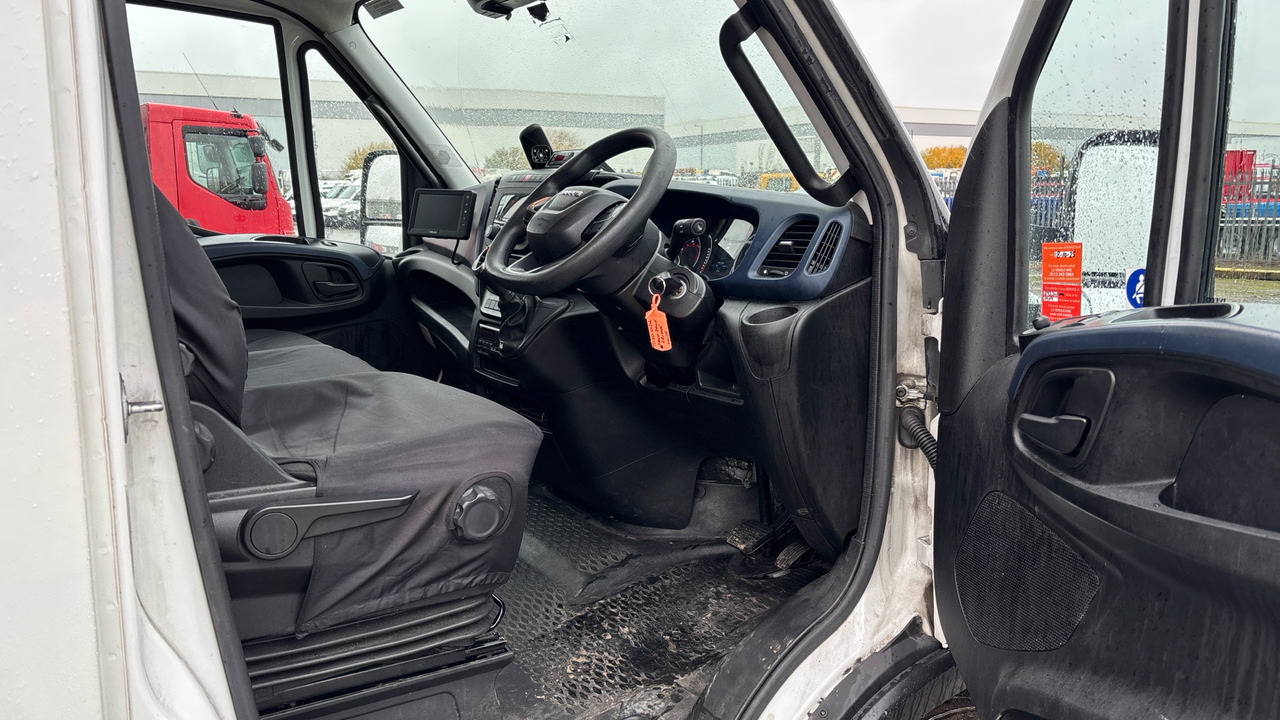 IVECO DAILY 72-180 - Chladirenské nákladné vozidlo: obrázok 5 IVECO DAILY 72-180 - Chladirenské nákladné vozidlo: obrázok 5