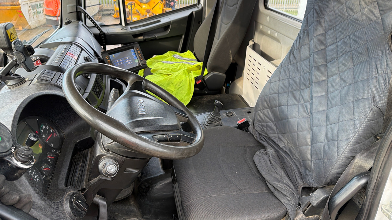 IVECO EUROCARGO 150-250 - Zametacie vozidlo: obrázok 5 IVECO EUROCARGO 150-250 - Zametacie vozidlo: obrázok 5