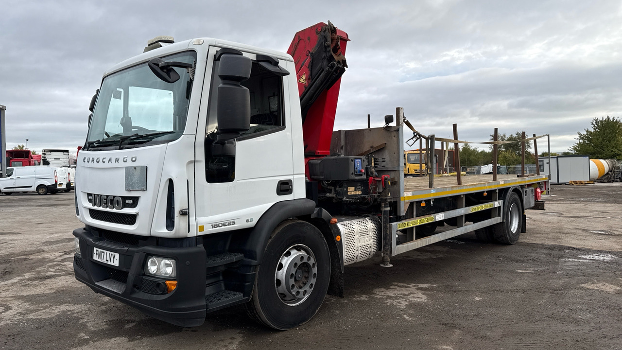IVECO EUROCARGO 180E25 - Valníkový/ Plošinový nákladný automobil, Auto s hydraulickou rukou: obrázok 2 IVECO EUROCARGO 180E25 - Valníkový/ Plošinový nákladný automobil, Auto s hydraulickou rukou: obrázok 2