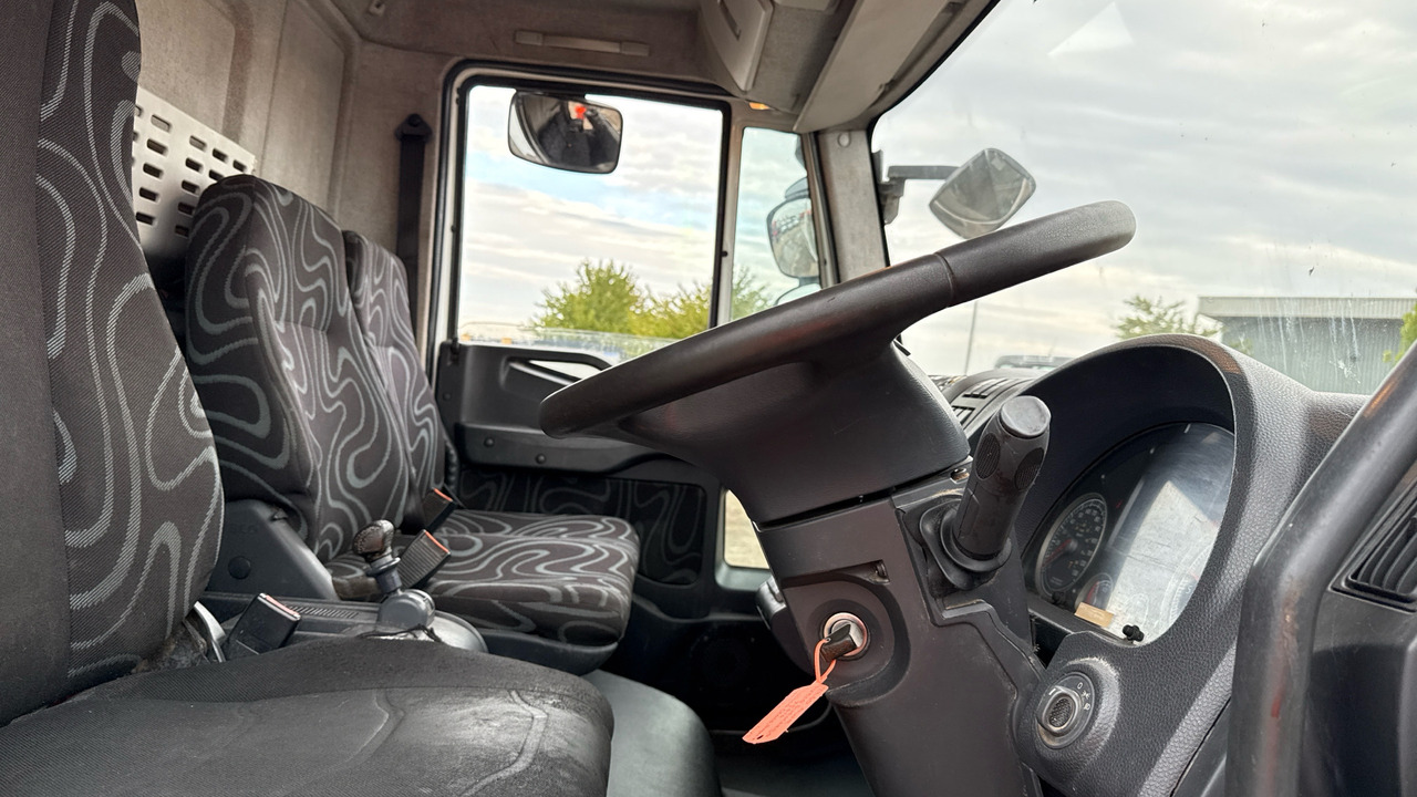 IVECO EUROCARGO 75E16 - Valníkový/ Plošinový nákladný automobil, Auto s hydraulickou rukou: obrázok 5 IVECO EUROCARGO 75E16 - Valníkový/ Plošinový nákladný automobil, Auto s hydraulickou rukou: obrázok 5