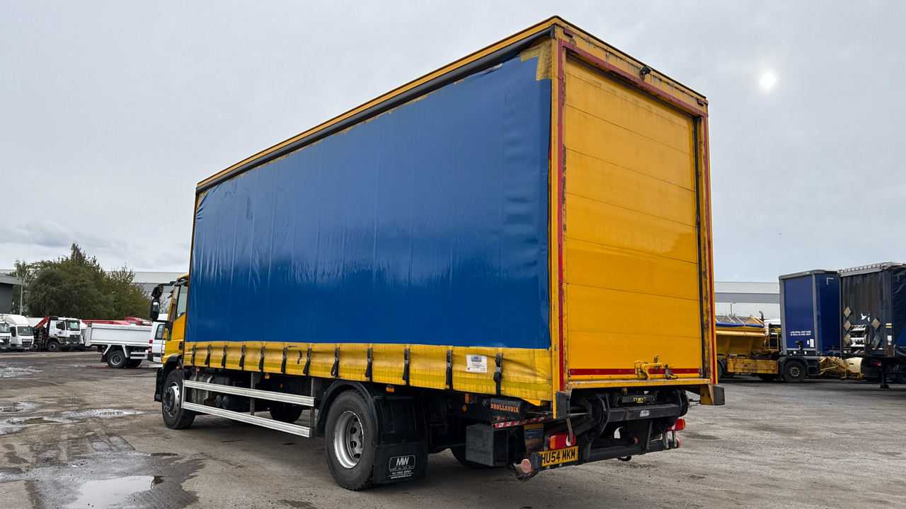 Iveco EUROCARGO 180E - Plachtové nákladné vozidlo: obrázok 3 Iveco EUROCARGO 180E - Plachtové nákladné vozidlo: obrázok 3