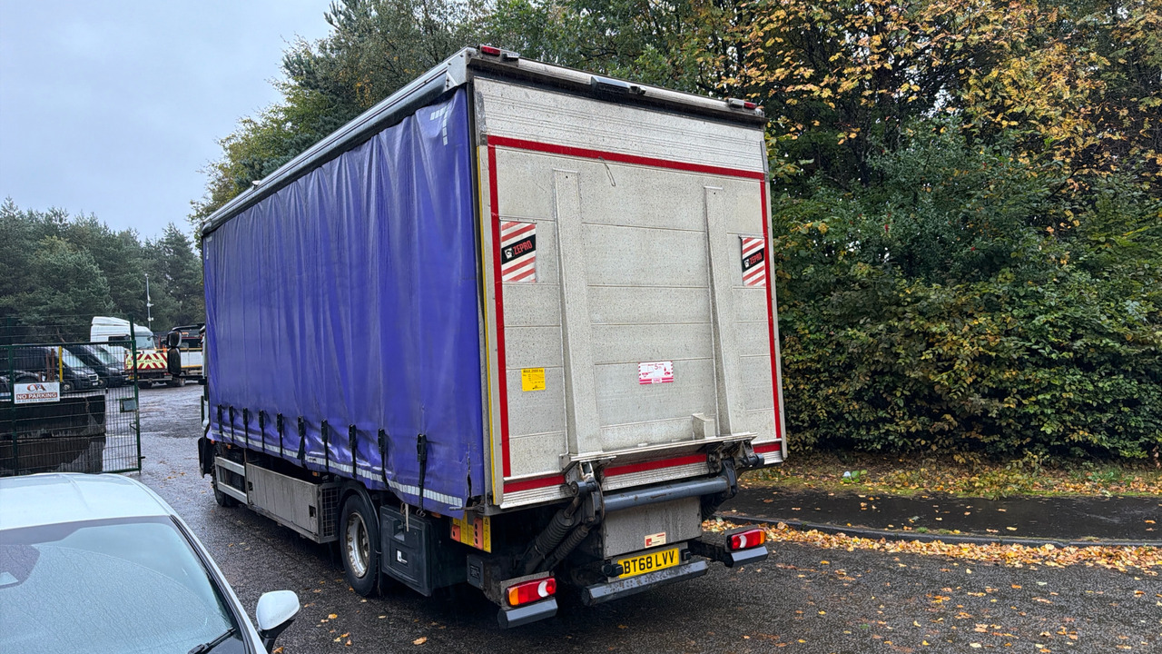 Iveco Eurocargo 120-210 - Plachtové nákladné vozidlo: obrázok 3 Iveco Eurocargo 120-210 - Plachtové nákladné vozidlo: obrázok 3