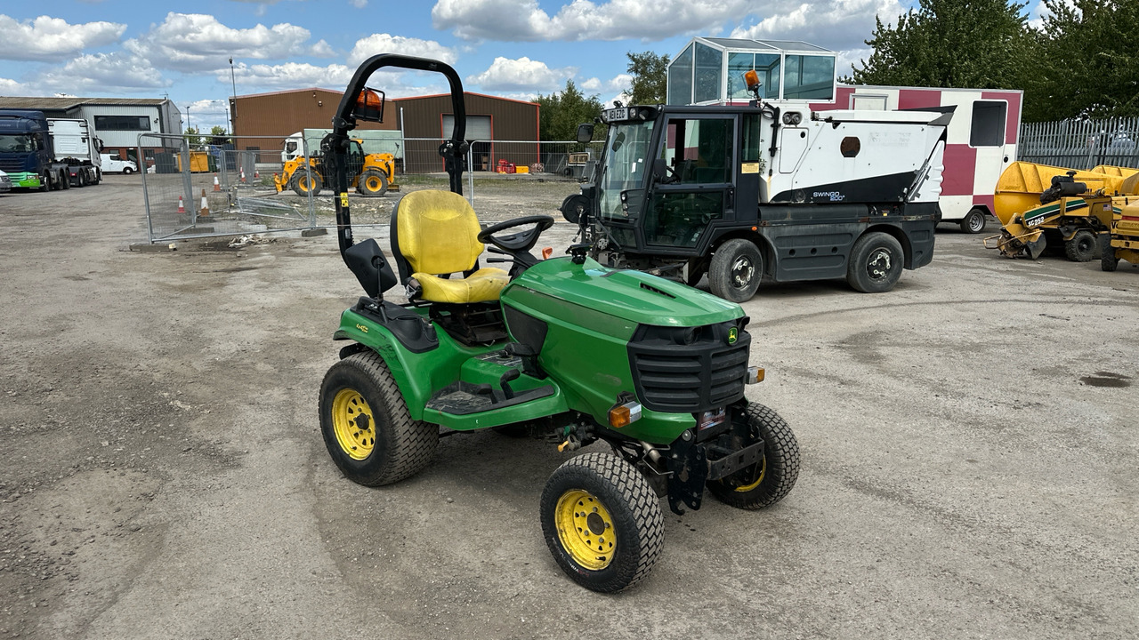 JOHN DEERE X949 - Záhradná kosačka: obrázok 1 JOHN DEERE X949 - Záhradná kosačka: obrázok 1