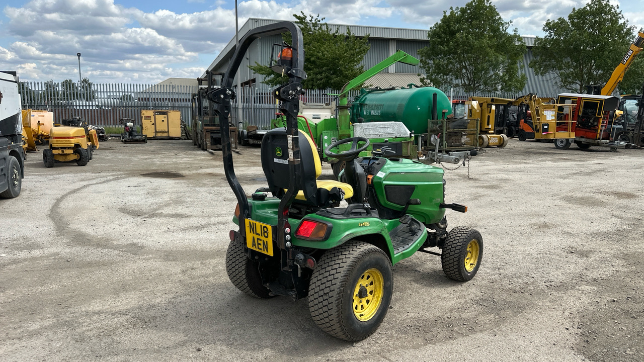 JOHN DEERE X949 - Záhradná kosačka: obrázok 4 JOHN DEERE X949 - Záhradná kosačka: obrázok 4