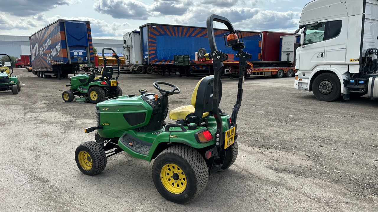 JOHN DEERE X949 - Záhradná kosačka: obrázok 3 JOHN DEERE X949 - Záhradná kosačka: obrázok 3