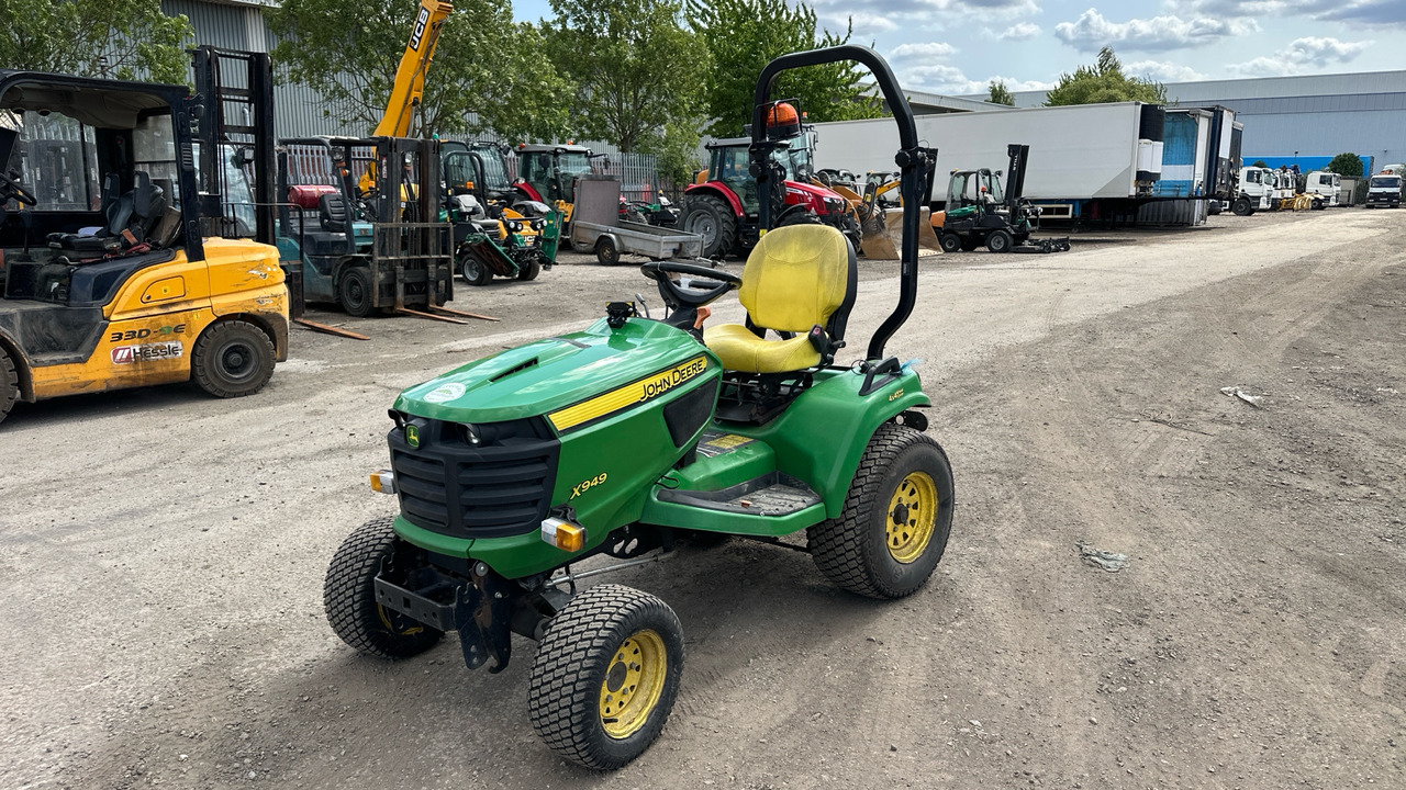 JOHN DEERE X949 - Záhradná kosačka: obrázok 2 JOHN DEERE X949 - Záhradná kosačka: obrázok 2