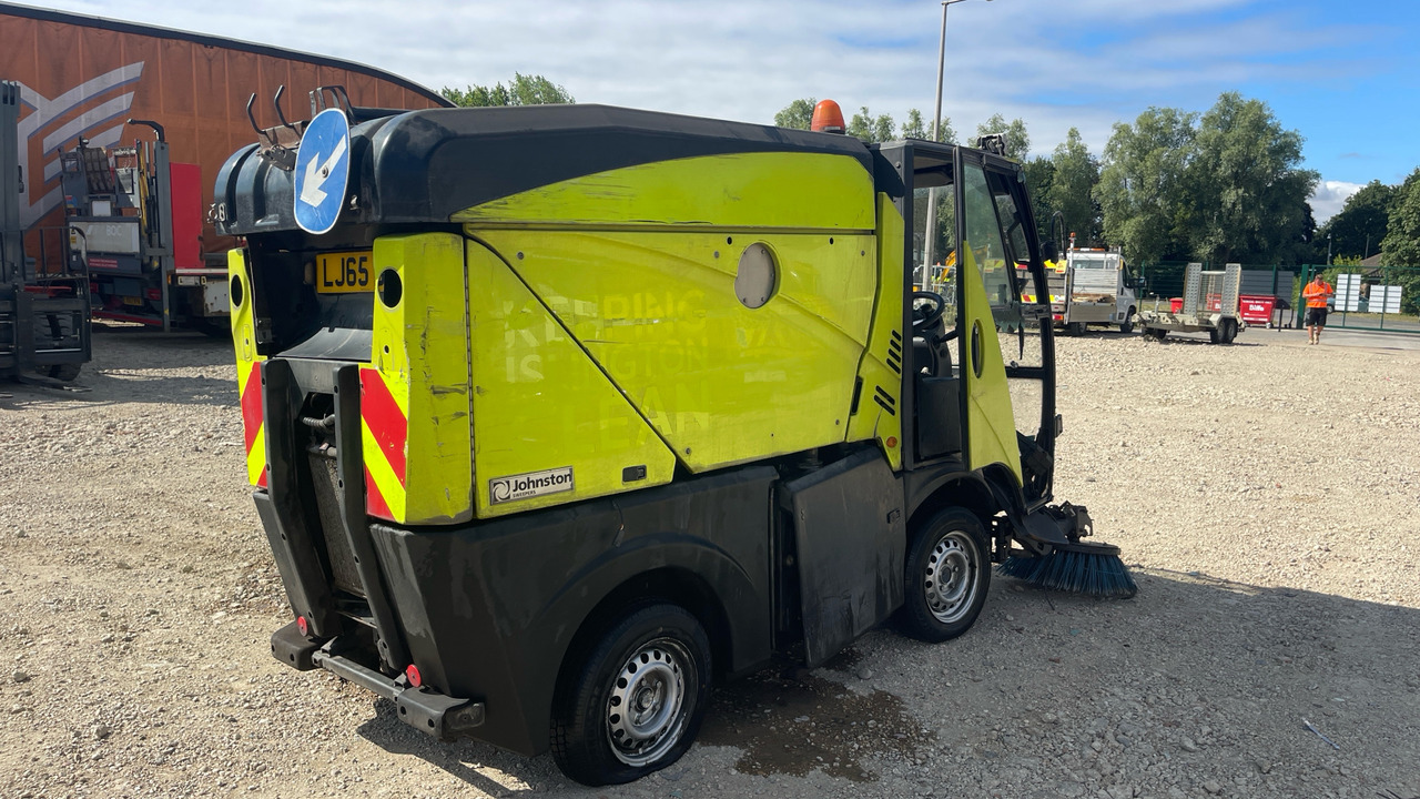 JOHNSTON  - Zametacie vozidlo: obrázok 3 JOHNSTON  - Zametacie vozidlo: obrázok 3