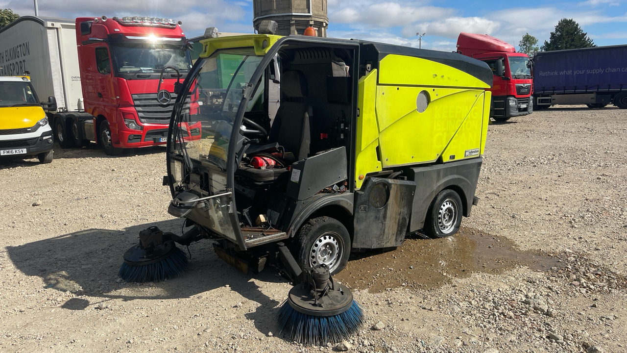 JOHNSTON  - Zametacie vozidlo: obrázok 1 JOHNSTON  - Zametacie vozidlo: obrázok 1