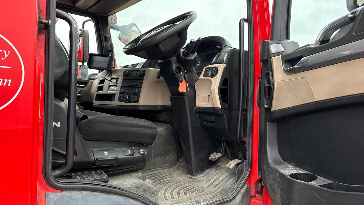 MAN TG-M 26.320 - Valníkový/ Plošinový nákladný automobil, Auto s hydraulickou rukou: obrázok 5 MAN TG-M 26.320 - Valníkový/ Plošinový nákladný automobil, Auto s hydraulickou rukou: obrázok 5