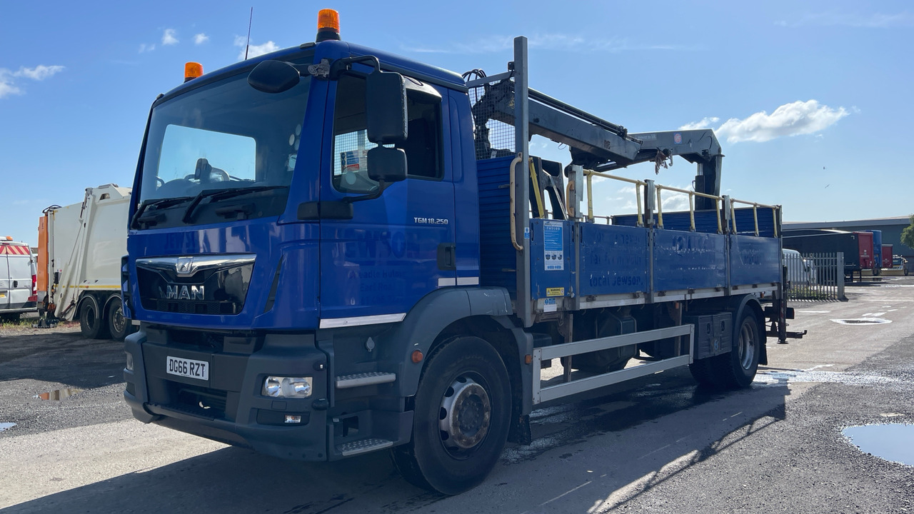 MAN TGM 18.250 - Valníkový/ Plošinový nákladný automobil, Auto s hydraulickou rukou: obrázok 2 MAN TGM 18.250 - Valníkový/ Plošinový nákladný automobil, Auto s hydraulickou rukou: obrázok 2
