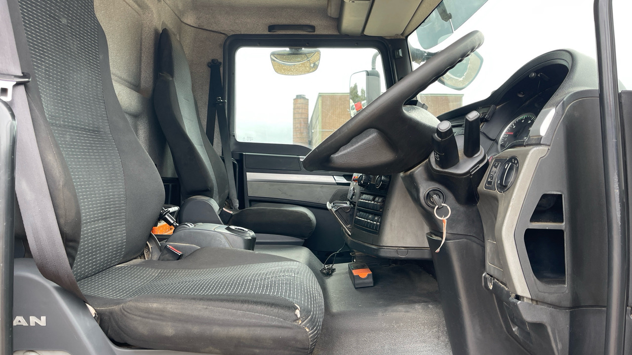 MAN TGM 26.340 - Valníkový/ Plošinový nákladný automobil: obrázok 5 MAN TGM 26.340 - Valníkový/ Plošinový nákladný automobil: obrázok 5