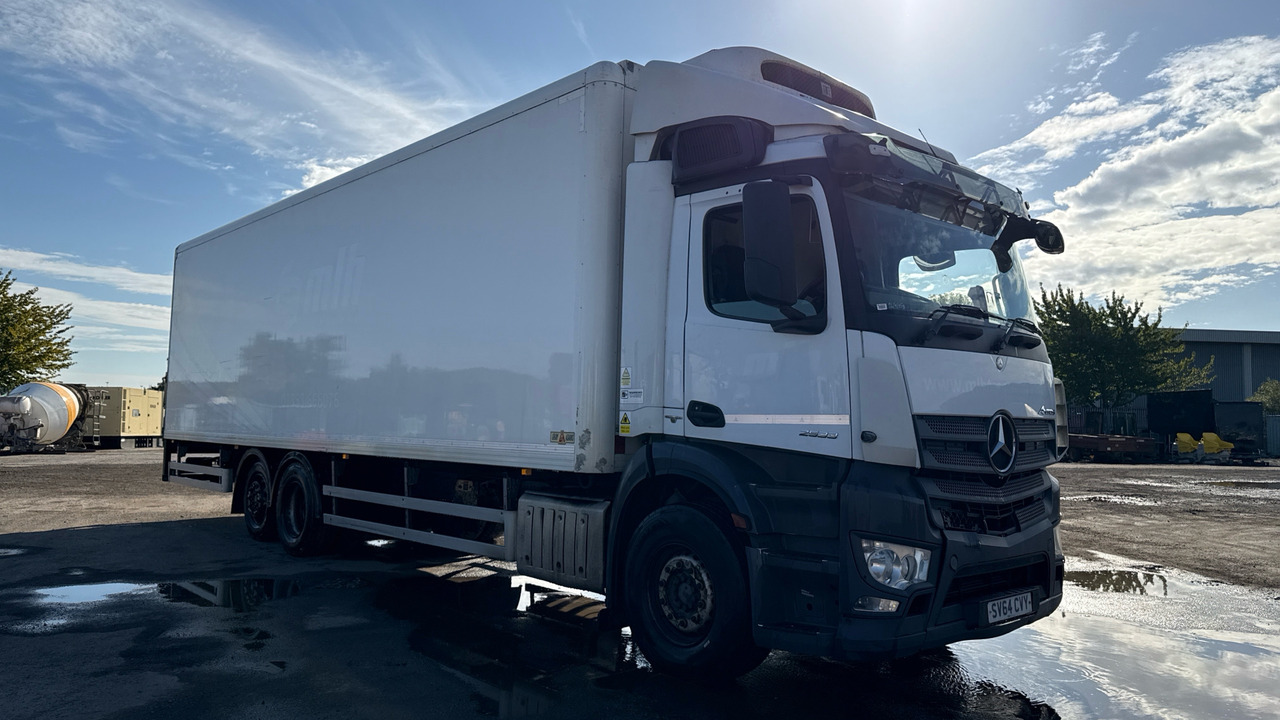 MERCEDES-BENZ ANTOS 2533 - Chladirenské nákladné vozidlo: obrázok 1 MERCEDES-BENZ ANTOS 2533 - Chladirenské nákladné vozidlo: obrázok 1