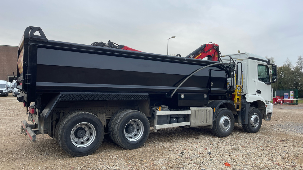 MERCEDES-BENZ AROCS - Sklápač, Auto s hydraulickou rukou: obrázok 4 MERCEDES-BENZ AROCS - Sklápač, Auto s hydraulickou rukou: obrázok 4