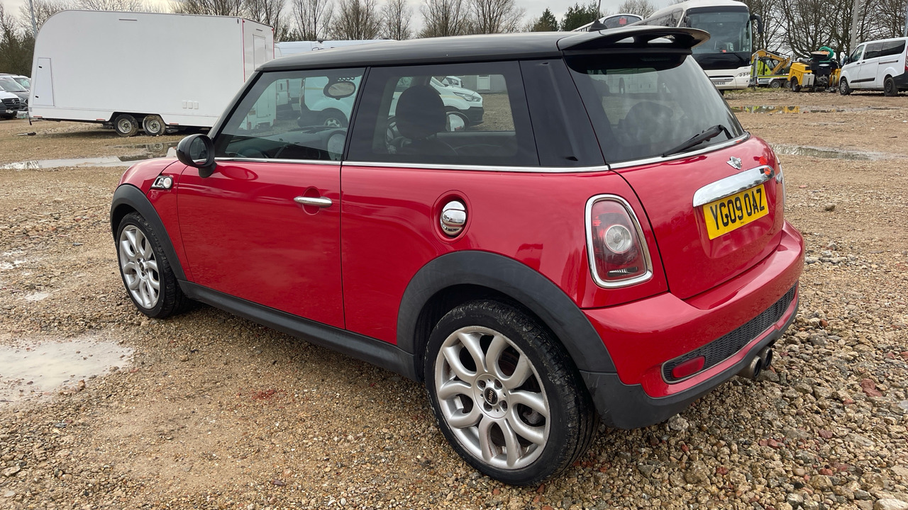 MINI COOPER COOPER S - Hatchback: obrázok 3 MINI COOPER COOPER S - Hatchback: obrázok 3