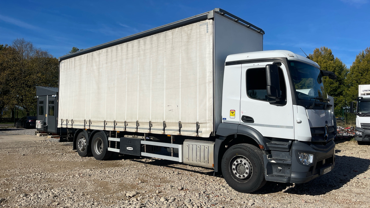 Mercedes-Benz Antos - Plachtové nákladné vozidlo: obrázok 1 Mercedes-Benz Antos - Plachtové nákladné vozidlo: obrázok 1