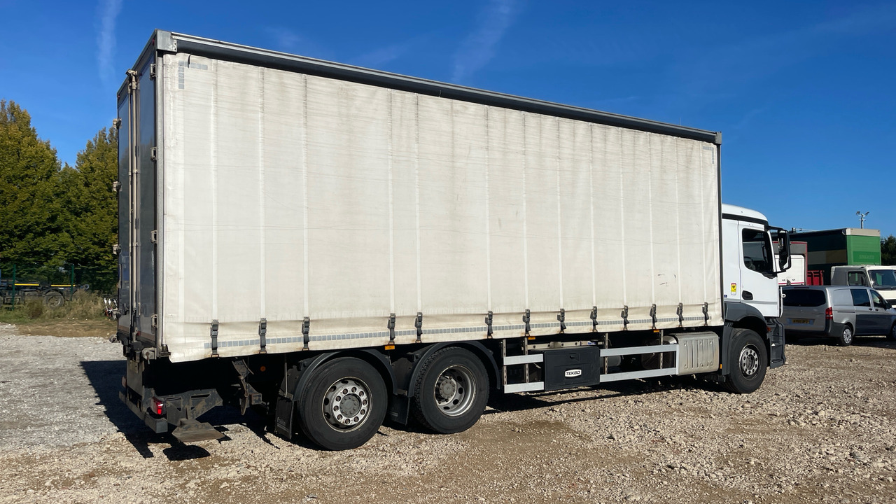 Mercedes-Benz Antos - Plachtové nákladné vozidlo: obrázok 4 Mercedes-Benz Antos - Plachtové nákladné vozidlo: obrázok 4