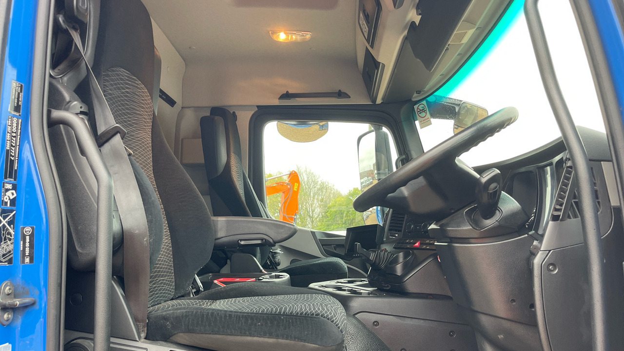 Mercedes-Benz Antos - Plachtové nákladné vozidlo: obrázok 5 Mercedes-Benz Antos - Plachtové nákladné vozidlo: obrázok 5