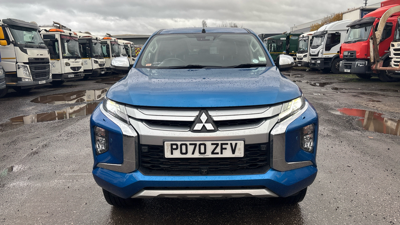 Pick-up, Dodávkа s dvojitou kabínou Mitsubishi L200 DI-D 2.3 Barbarian X 150PS: obrázok 29 Pick-up, Dodávkа s dvojitou kabínou Mitsubishi L200 DI-D 2.3 Barbarian X 150PS: obrázok 29