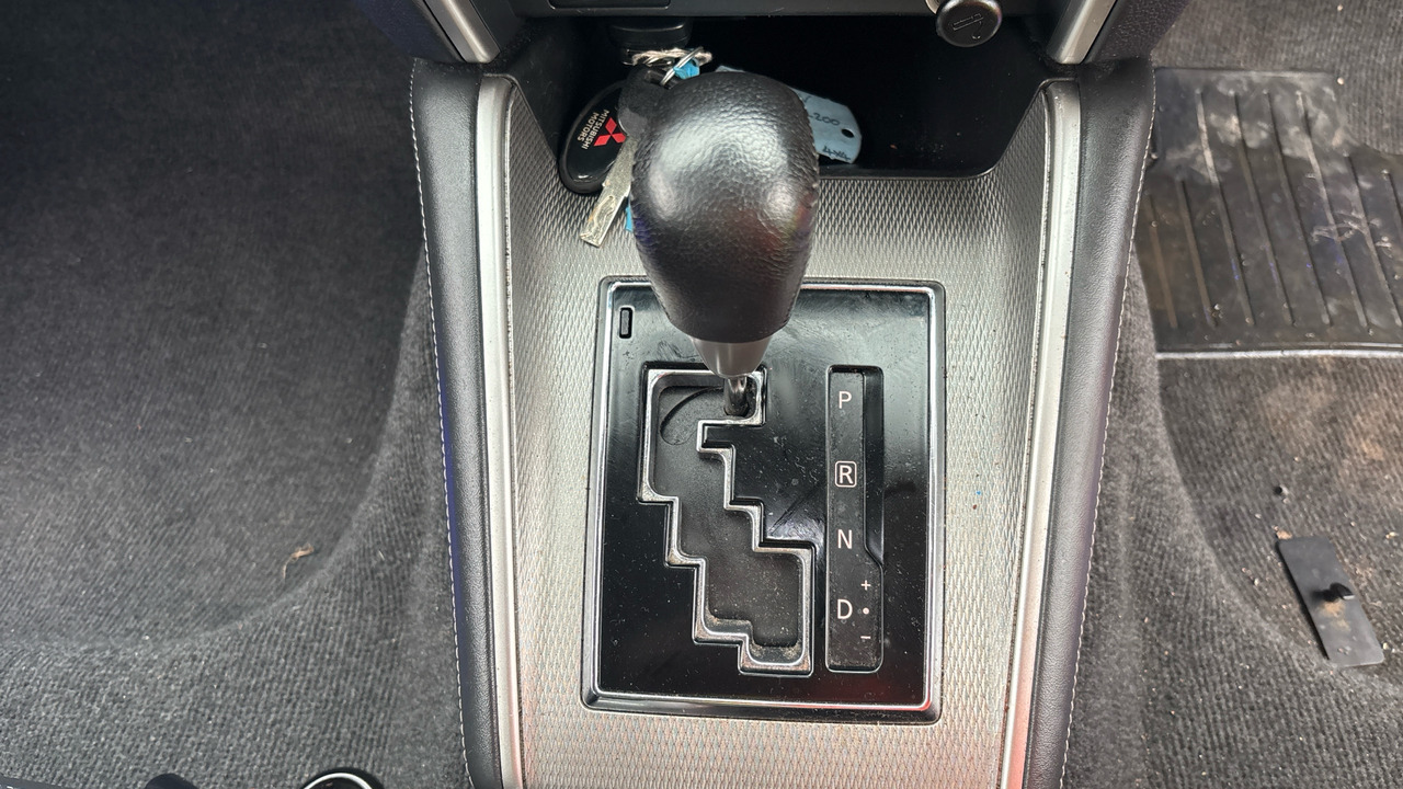 Pick-up, Dodávkа s dvojitou kabínou Mitsubishi L200 DI-D 2.3 Barbarian X 150PS: obrázok 15 Pick-up, Dodávkа s dvojitou kabínou Mitsubishi L200 DI-D 2.3 Barbarian X 150PS: obrázok 15