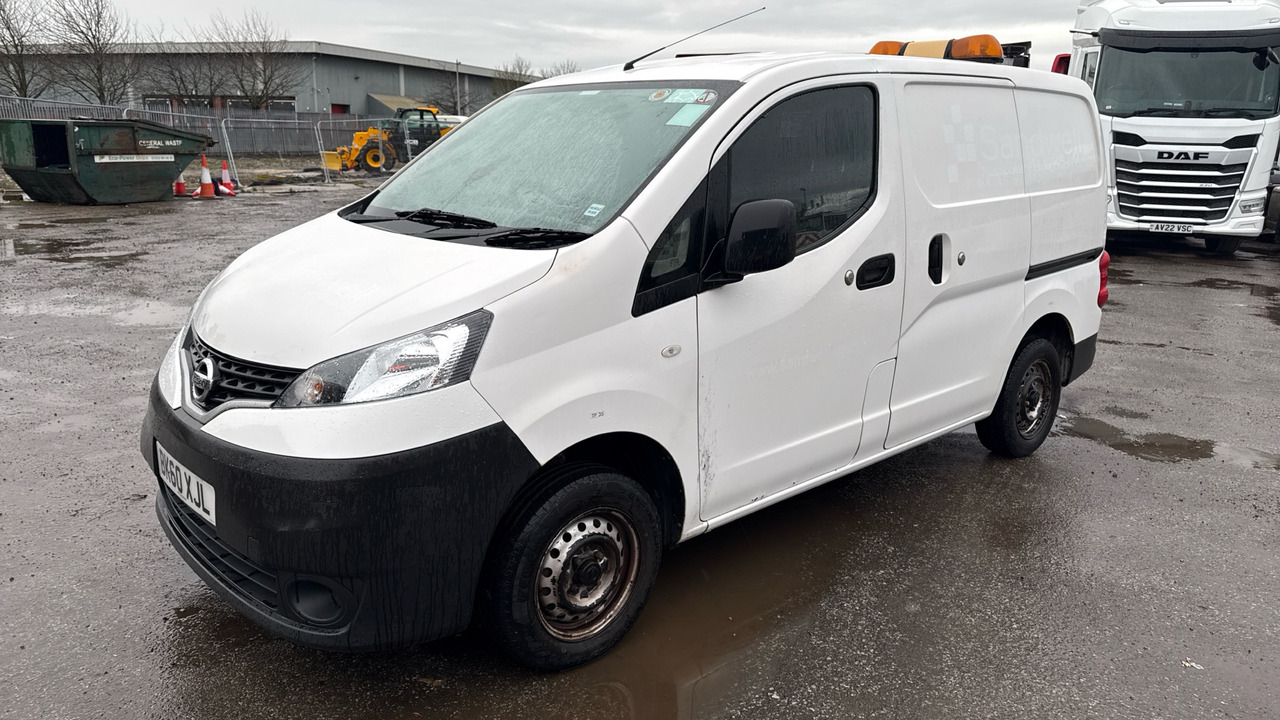 NISSAN NV 200 1.5 DCI SE - Automobil: obrázok 2 NISSAN NV 200 1.5 DCI SE - Automobil: obrázok 2