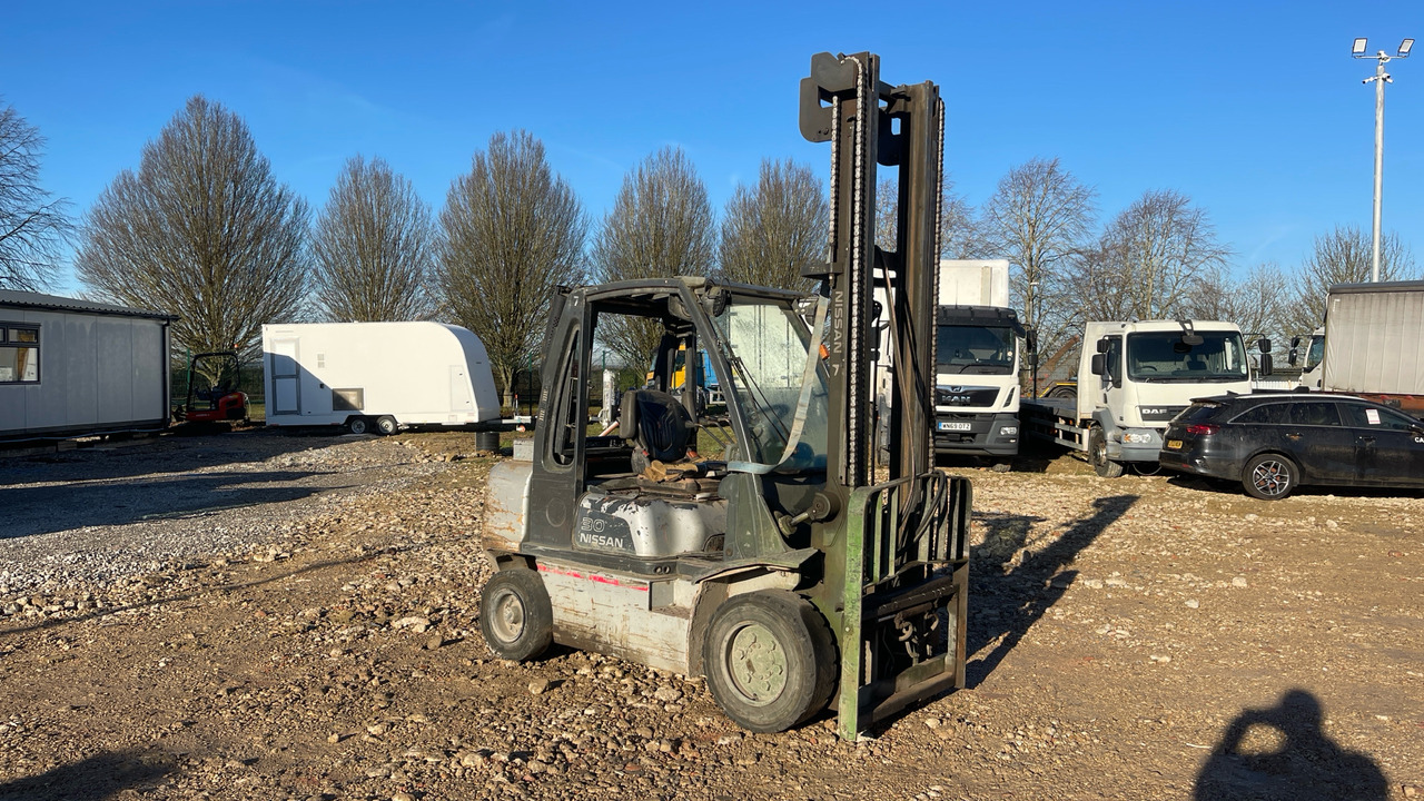 NISSAN YG1D2A300 - Dieselový vysokozdvižný vozík: obrázok 2 NISSAN YG1D2A300 - Dieselový vysokozdvižný vozík: obrázok 2