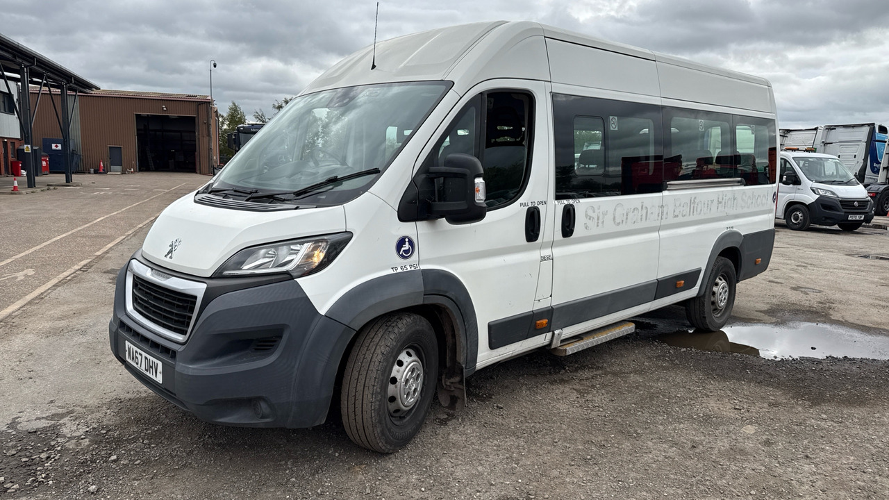 PEUGEOT BOXER 2.0 BLUEHDI 130PS - Minibus, Mikrobus: obrázok 2 PEUGEOT BOXER 2.0 BLUEHDI 130PS - Minibus, Mikrobus: obrázok 2
