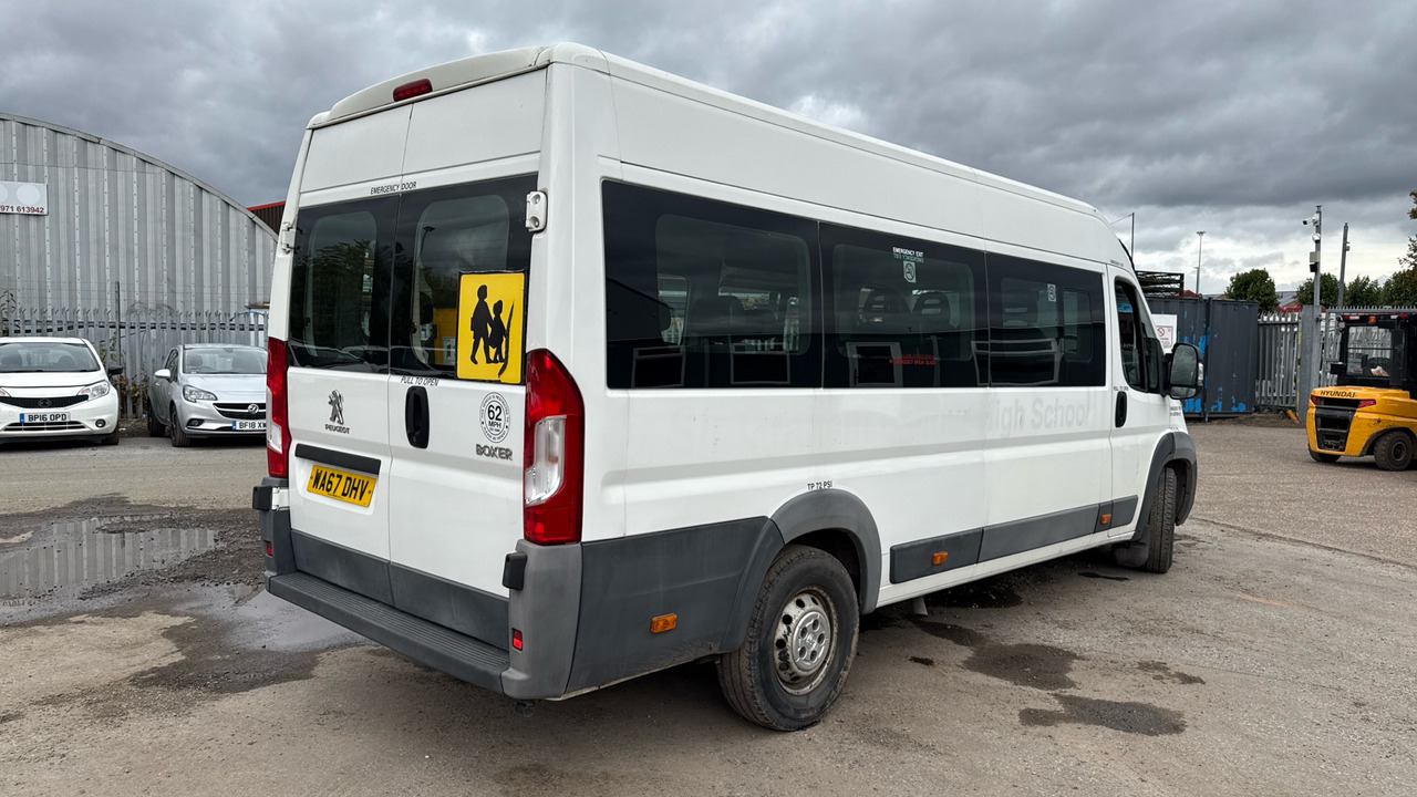 PEUGEOT BOXER 2.0 BLUEHDI 130PS - Minibus, Mikrobus: obrázok 4 PEUGEOT BOXER 2.0 BLUEHDI 130PS - Minibus, Mikrobus: obrázok 4