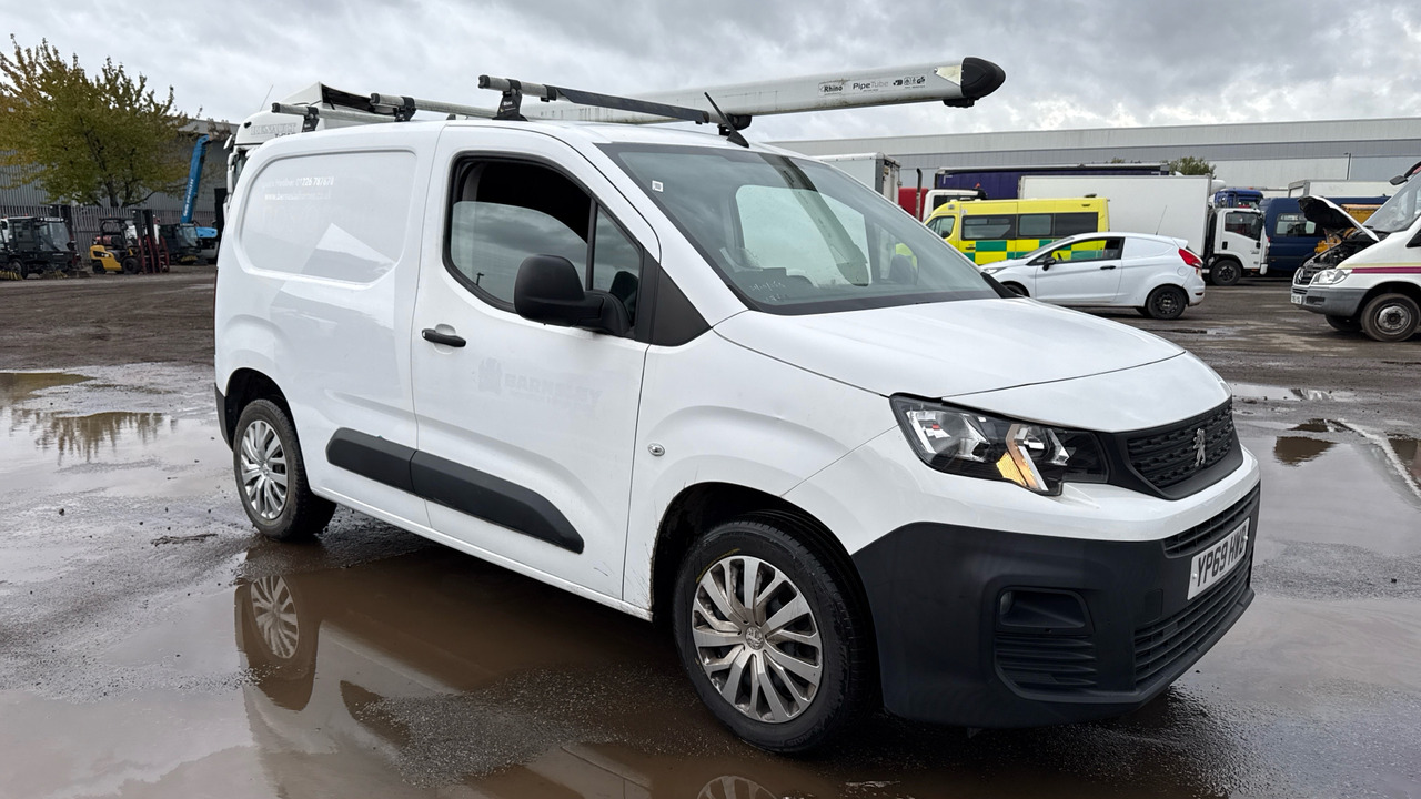 PEUGEOT PARTNER 1000 1.5 BlueHDi 100PS - Malá dodávka: obrázok 1 PEUGEOT PARTNER 1000 1.5 BlueHDi 100PS - Malá dodávka: obrázok 1