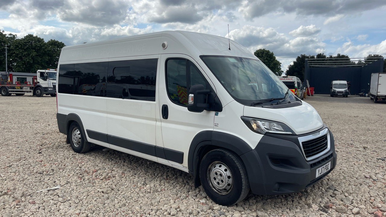 Peugeot Boxer 2.0 BLUE HDI 130PS - Sanitka: obrázok 1 Peugeot Boxer 2.0 BLUE HDI 130PS - Sanitka: obrázok 1