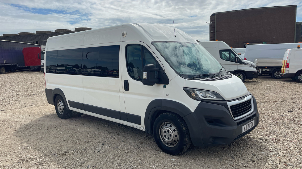 Peugeot Boxer 2.0 BLUEHDI 130PS - Sanitka: obrázok 1 Peugeot Boxer 2.0 BLUEHDI 130PS - Sanitka: obrázok 1