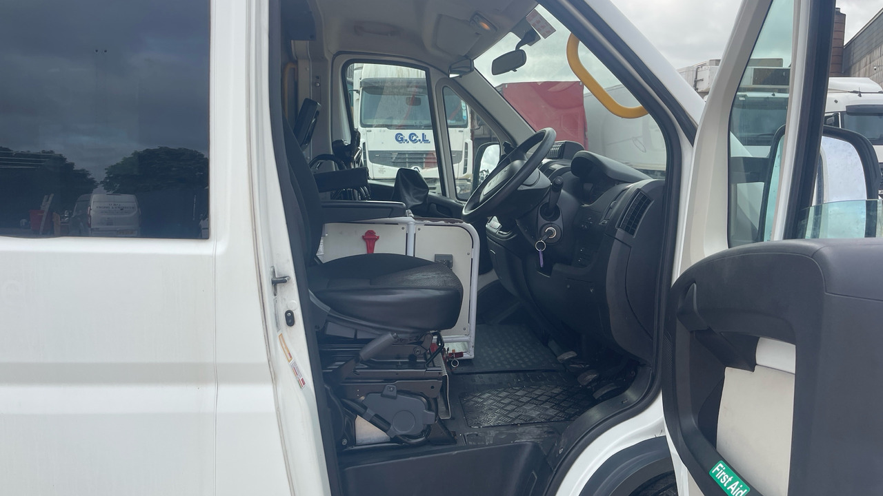 Peugeot Boxer 435 2.0 BLUE HDI 130PS - Sanitka: obrázok 5 Peugeot Boxer 435 2.0 BLUE HDI 130PS - Sanitka: obrázok 5