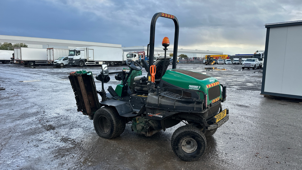 RANSOMES PARKWAY 3 METEOR - Záhradná kosačka: obrázok 3 RANSOMES PARKWAY 3 METEOR - Záhradná kosačka: obrázok 3