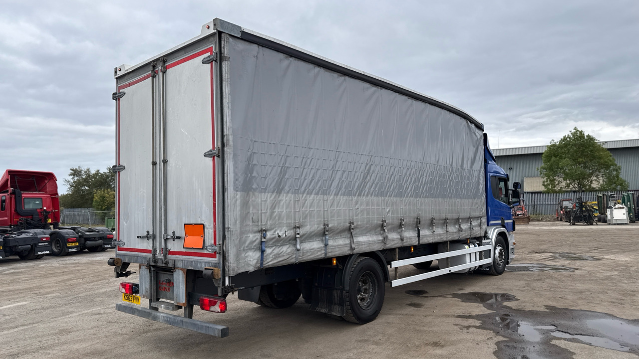 SCANIA P 230 - Plachtové nákladné vozidlo: obrázok 4 SCANIA P 230 - Plachtové nákladné vozidlo: obrázok 4