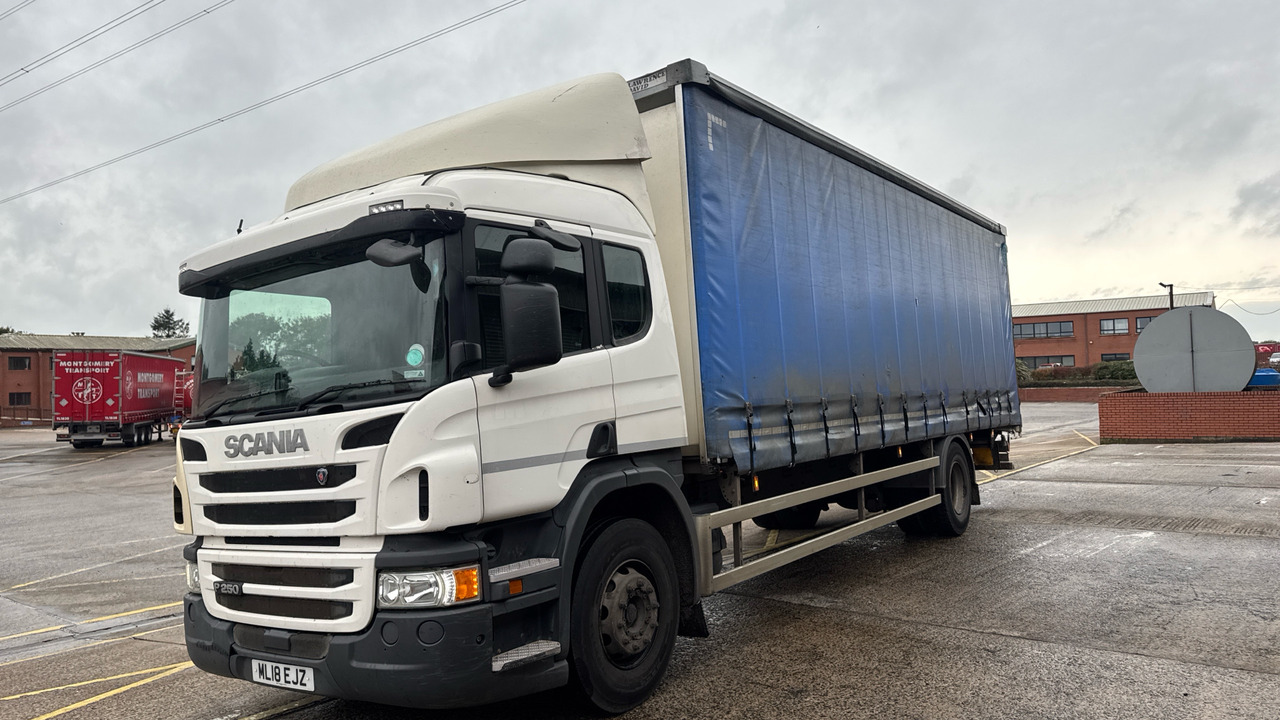 SCANIA P 250 - Plachtové nákladné vozidlo: obrázok 2 SCANIA P 250 - Plachtové nákladné vozidlo: obrázok 2