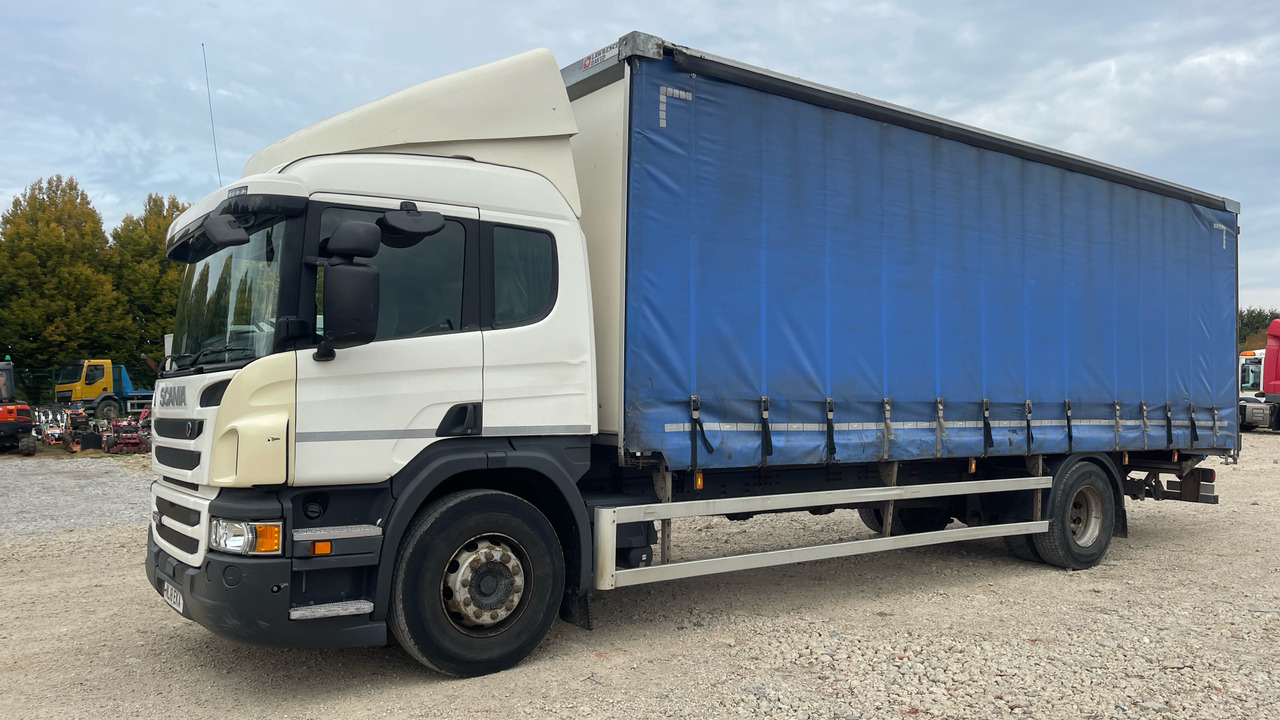 SCANIA P250 - Plachtové nákladné vozidlo: obrázok 2 SCANIA P250 - Plachtové nákladné vozidlo: obrázok 2