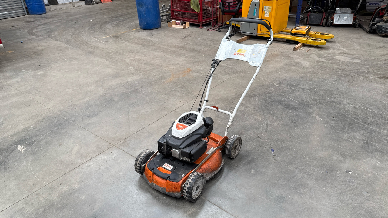 STIHL RM4 RTP - Záhradná kosačka: obrázok 3 STIHL RM4 RTP - Záhradná kosačka: obrázok 3