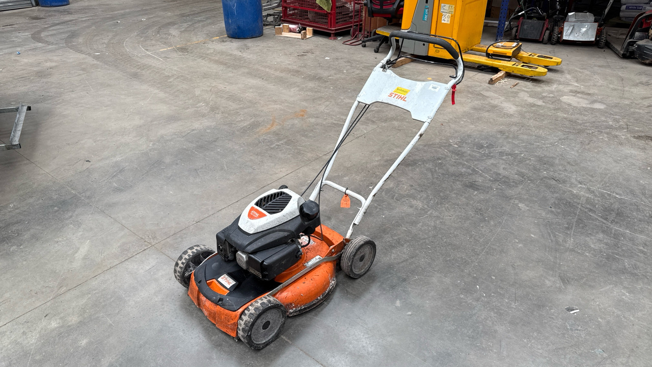 STIHL RM4 RTP - Záhradná kosačka: obrázok 2 STIHL RM4 RTP - Záhradná kosačka: obrázok 2