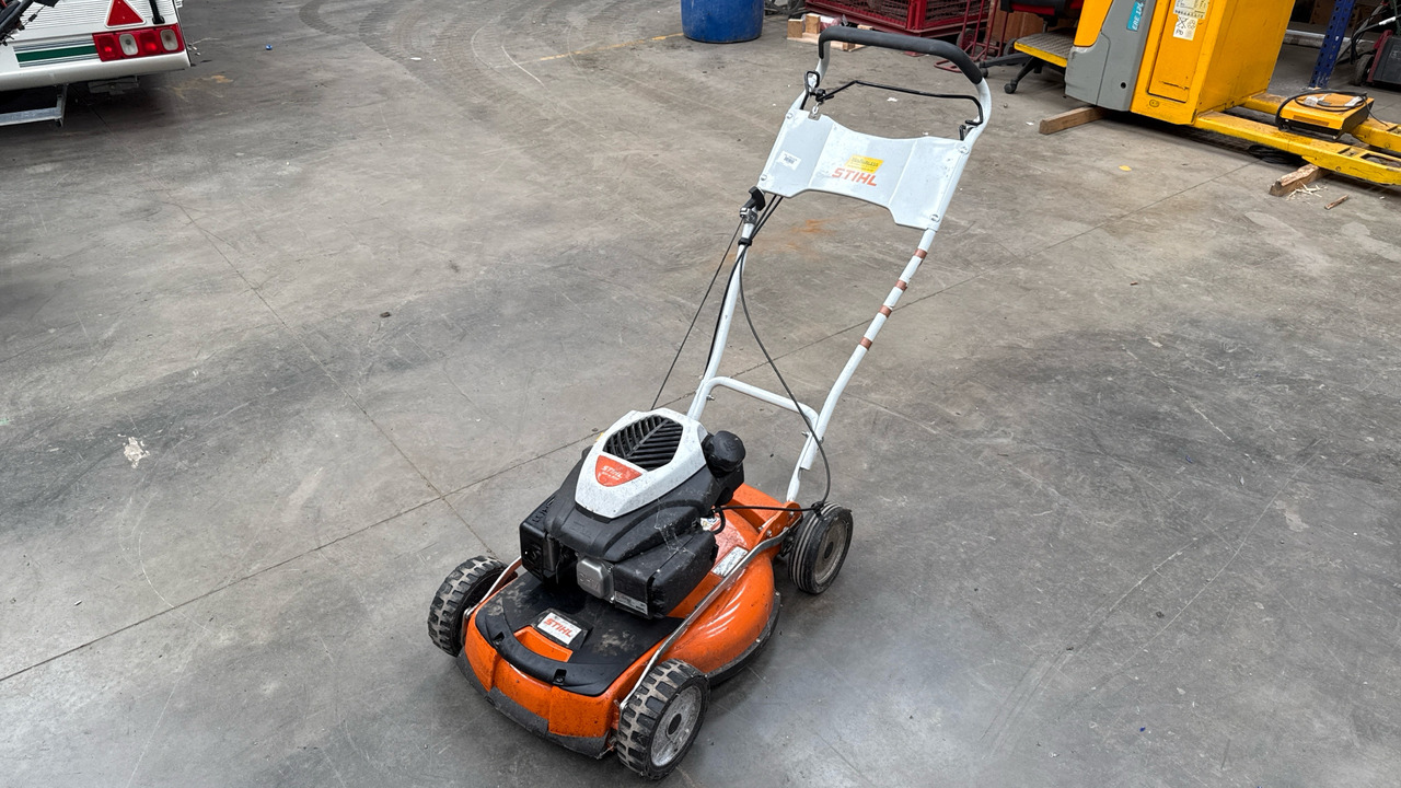 STIHL RM4 RTP - Záhradná kosačka: obrázok 4 STIHL RM4 RTP - Záhradná kosačka: obrázok 4