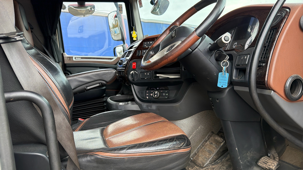 DAF XF 530 - Ťahač: obrázok 5 DAF XF 530 - Ťahač: obrázok 5