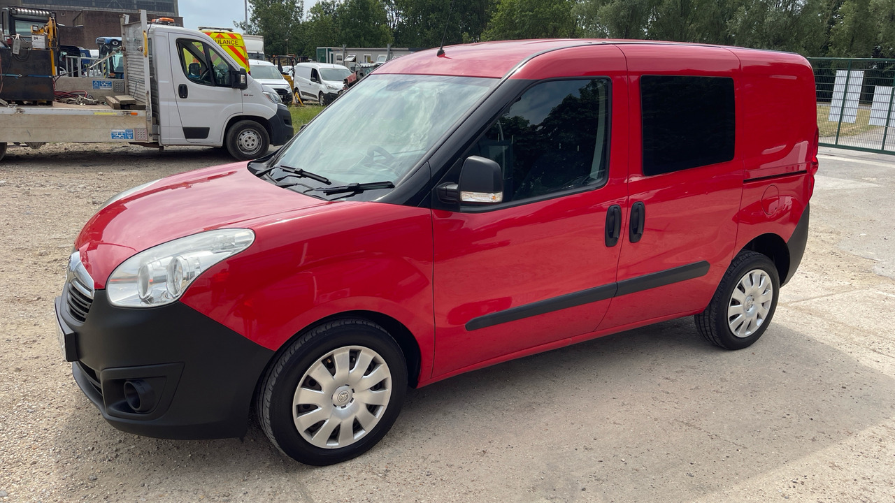 VAUXHALL COMBO 2300 1.3 CDTI - Dodávkа s dvojitou kabínou: obrázok 2 VAUXHALL COMBO 2300 1.3 CDTI - Dodávkа s dvojitou kabínou: obrázok 2