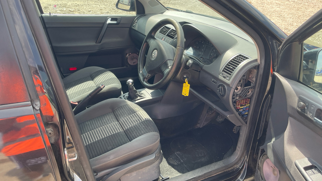 VOLKSWAGEN POLO 1.2 MATCH 60 - Hatchback: obrázok 5 VOLKSWAGEN POLO 1.2 MATCH 60 - Hatchback: obrázok 5