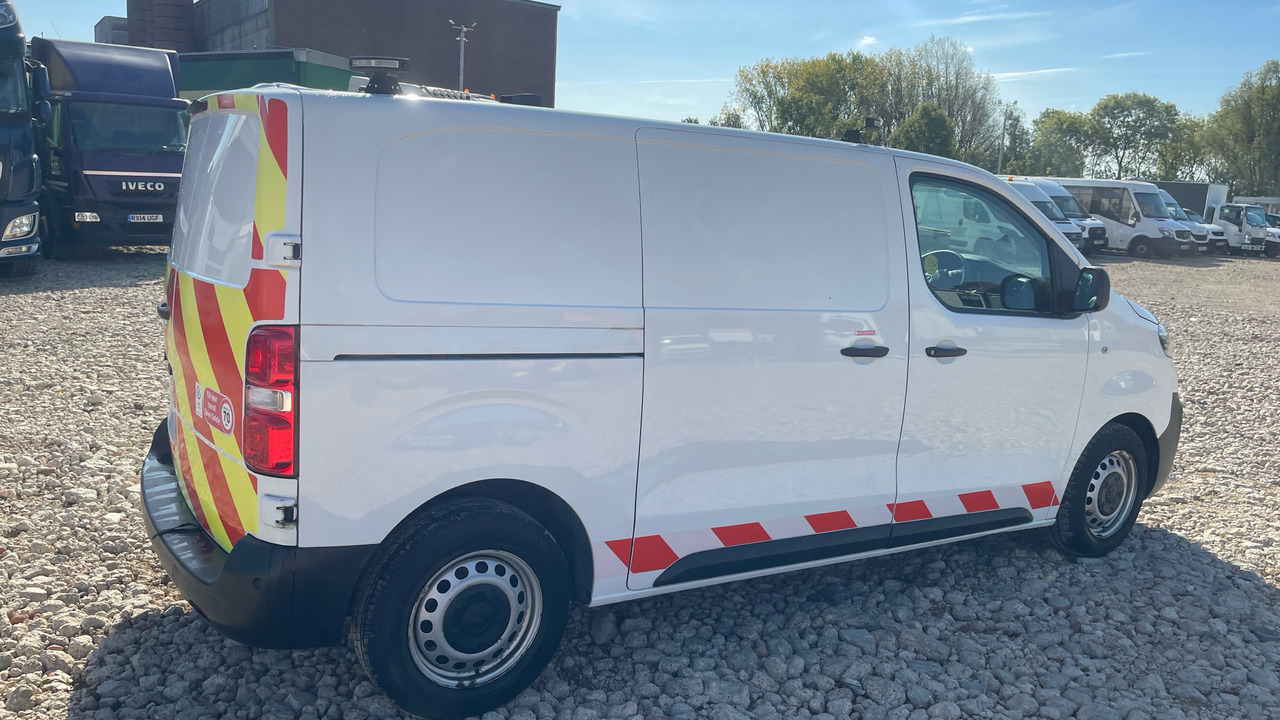 Vauxhall Vivaro 2900 1.5 100PS - Malá dodávka: obrázok 4 Vauxhall Vivaro 2900 1.5 100PS - Malá dodávka: obrázok 4