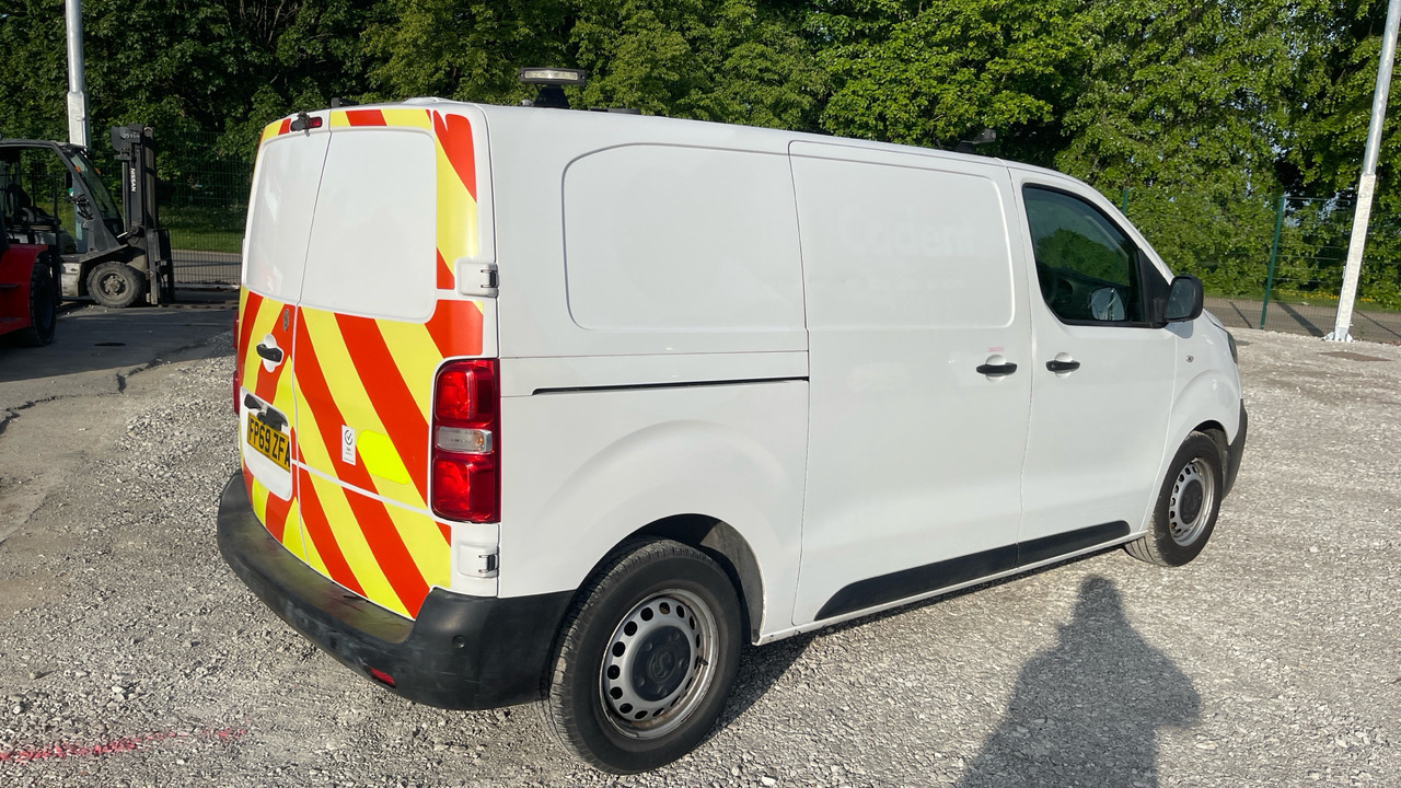 Vauxhall Vivaro 2900 1.5d 100PS Edition - Furgon: obrázok 4 Vauxhall Vivaro 2900 1.5d 100PS Edition - Furgon: obrázok 4