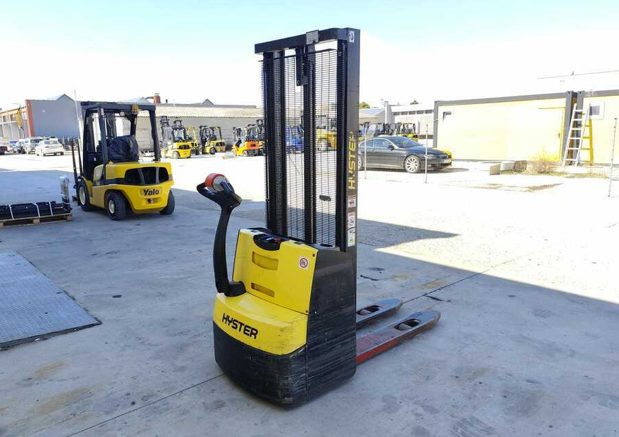 Hyster S1.0E - Stohovač: obrázok 3 Hyster S1.0E - Stohovač: obrázok 3