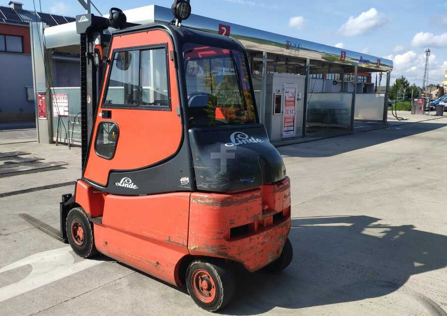 Linde E25, battery 2019 - Elektrický vysokozdvižný vozík: obrázok 2 Linde E25, battery 2019 - Elektrický vysokozdvižný vozík: obrázok 2