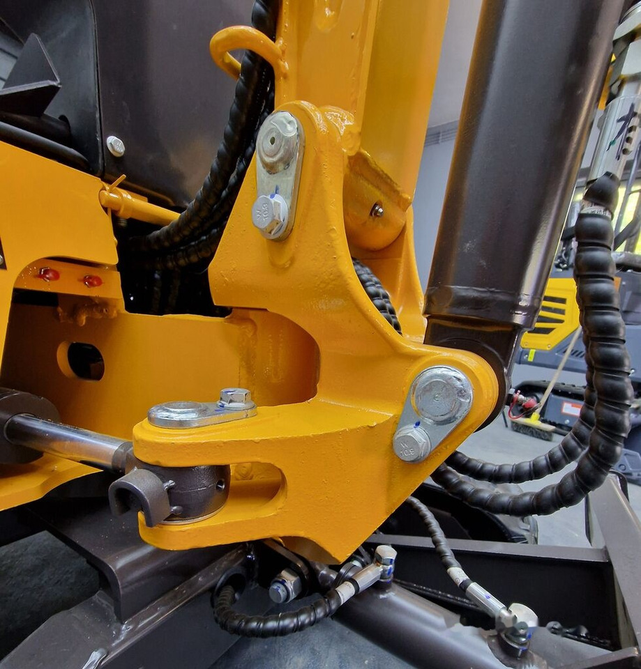 Berger Kraus BK800BS Nowa minikoparka Mini excavator Torsion arm - Mini rýpadlo: obrázok 5 Berger Kraus BK800BS Nowa minikoparka Mini excavator Torsion arm - Mini rýpadlo: obrázok 5