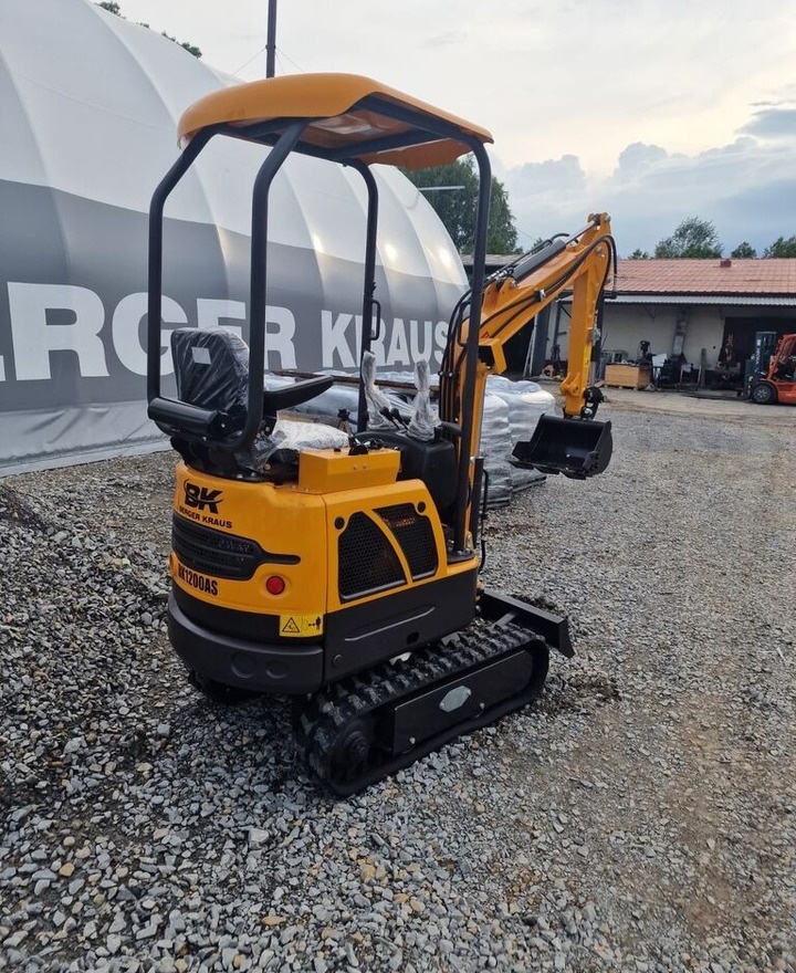 Berger Kraus Nowy BERGER KRAUS BK1200AS KUBOTA skrętne ramie +osprzet - Mini rýpadlo: obrázok 4 Berger Kraus Nowy BERGER KRAUS BK1200AS KUBOTA skrętne ramie +osprzet - Mini rýpadlo: obrázok 4